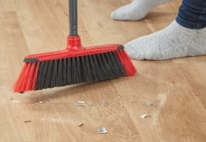 VGW85T French Oak Cleaning Sweeping Floor_CM.jpg