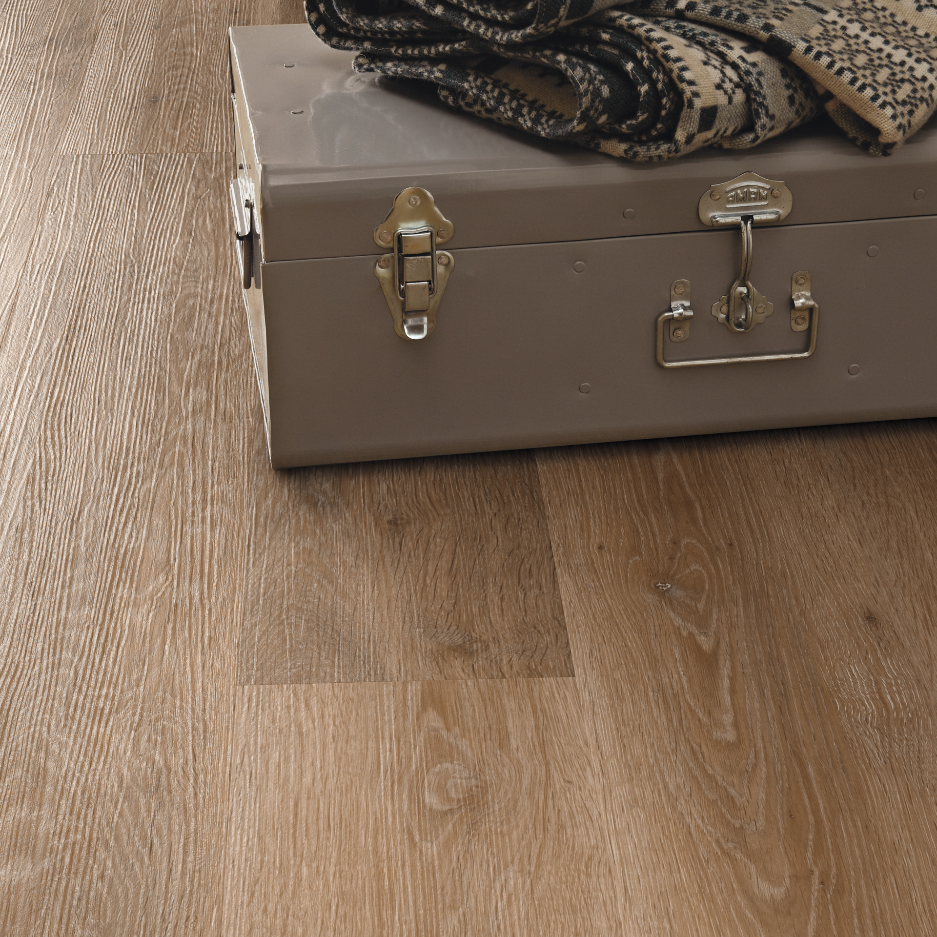 Knight Tile | SCB-KP94-6 Pale Limed Oak